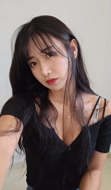 jinnytty ポルノスター 写真