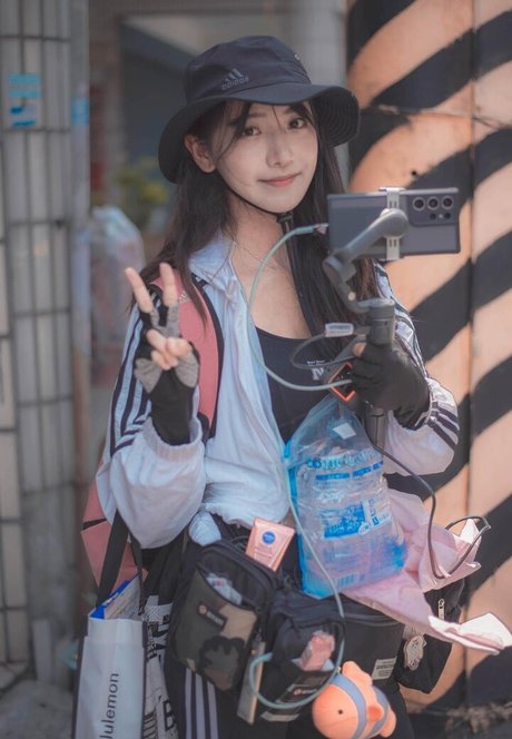 jinnytty ホットなスター ギャラリー