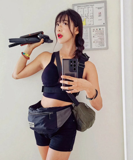 jinnytty セクシー女優 写真