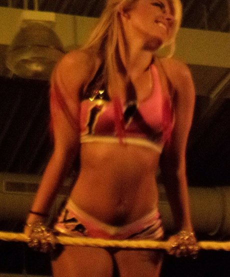 Alexa Bliss 独占スター 写真