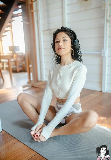 suicidegirls ポルノスター HD 写真