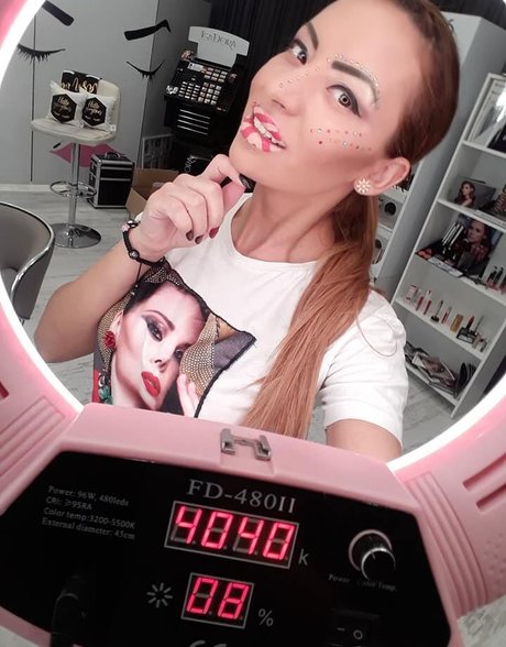 Marinela Adalbertova 素敵なモデル 写真