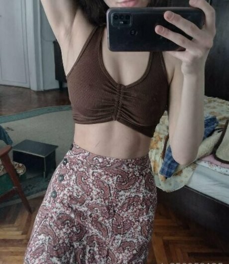 毛深いアジア人オンリーファンズ 美しいポルノ ギャラリー