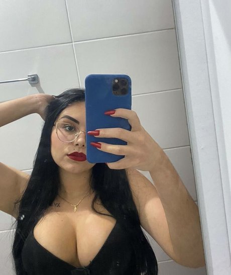 Carol Silveira 女優 写真