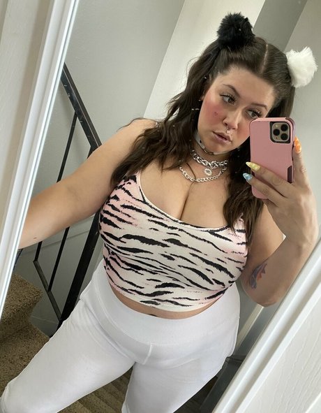 日本の女子高生OnlyFans 可愛い 写真