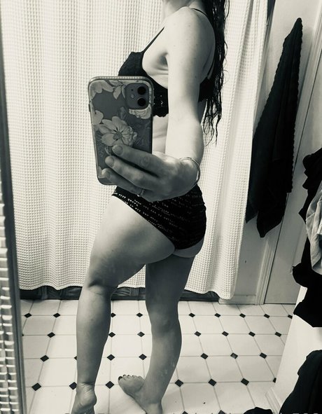 裸の熟女オンリーファンズ 無料アダルト ギャラリー