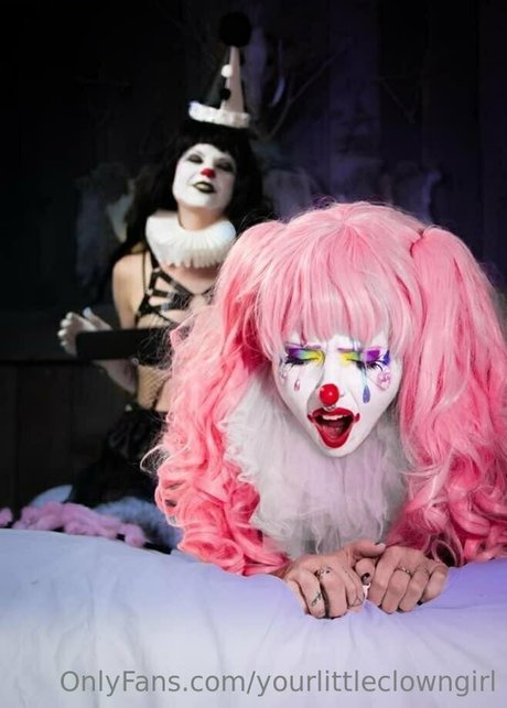 yourlittleclowngirl アートスター ギャラリー