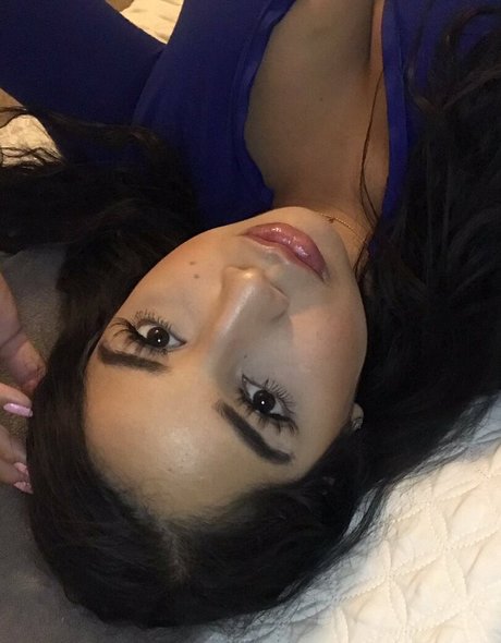 アンバー・オンリーファンズ 無料セクシー ギャラリー