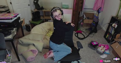 Adrianah Lee 素敵なスター 画像