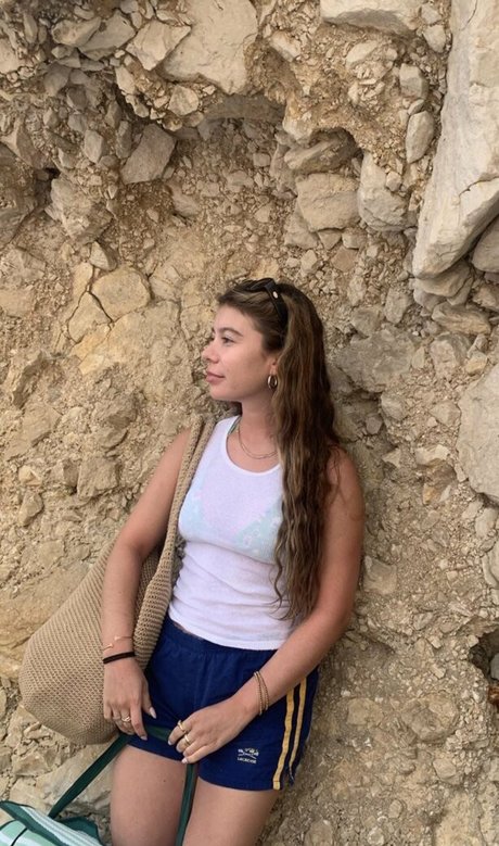 Genevieve Hannelius 無料のスター 写真