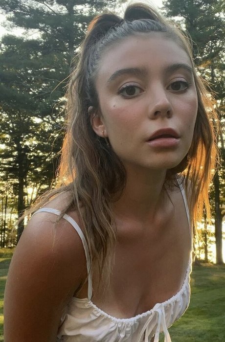 Genevieve Hannelius エロティックなスター ギャラリー