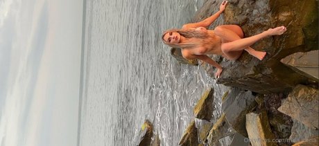 アジア人の精液OnlyFans 美しい裸 写真