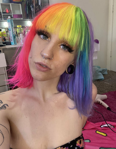 kinkykaoskings エロティック女優 写真