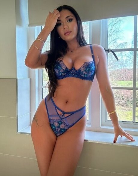 50歳のOnlyFans セクシーヌード 写真