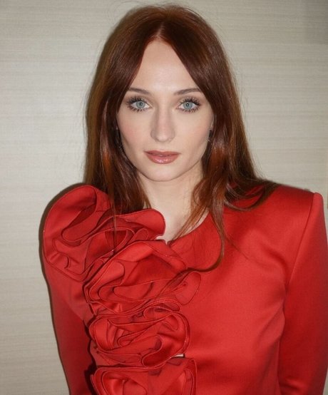 巨乳ティーンオンリーファンズ ポルノ 写真