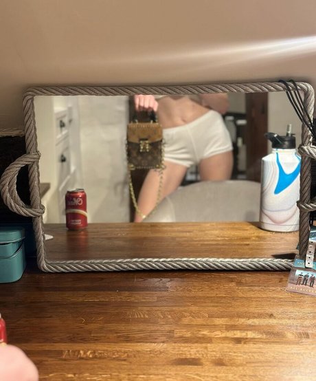 フィットネスモデルのみファン セクシーヌード ギャラリー