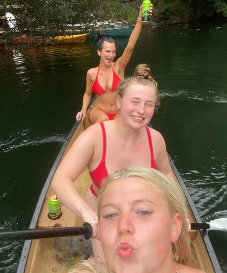 Louiseereid ヌードのポルノスター 写真