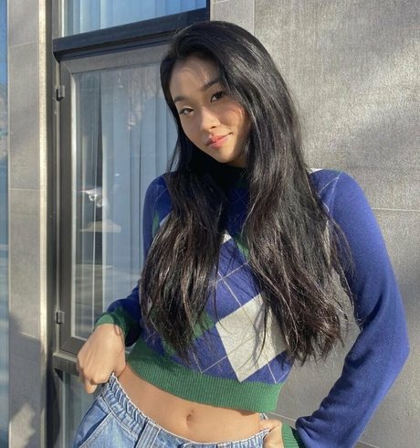 cherrymimi ポルノモデル 写真