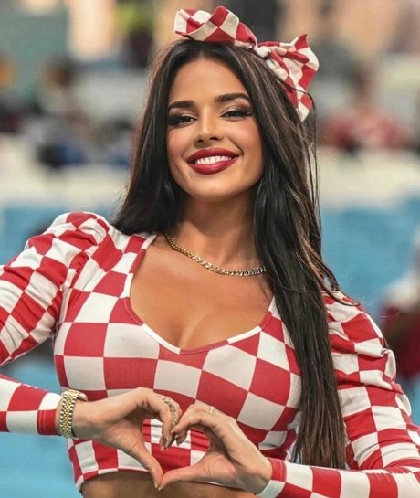 大きな乳首オンリーファンズ 無料セックス 写真