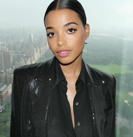 熟女のおまんこオンリーファンズ 美しいヌード ギャラリー