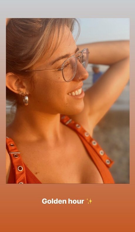 太った足のOnlyFans 美しいポルノ 写真