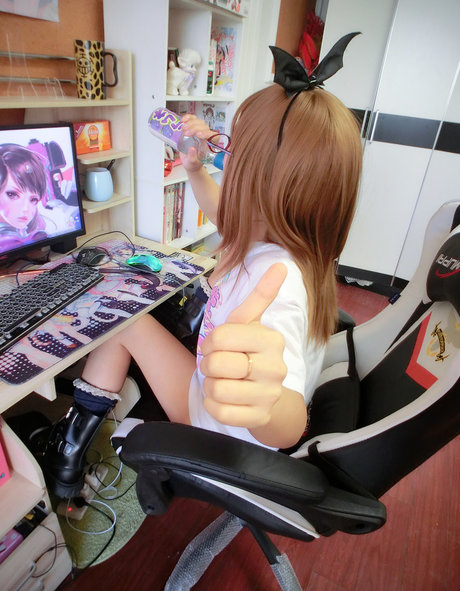 陸軍オンリーファン ポルノ 画像