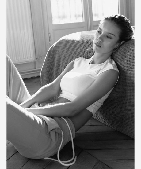 ラテン系ティーンオンリーファンズ ホット裸 画像