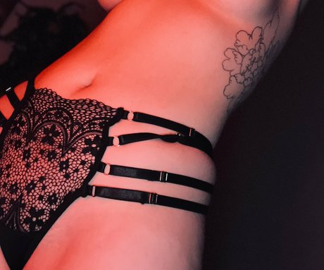 熟女 太め OnlyFans ホット アーカイブ