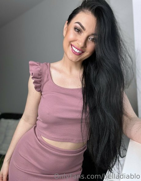 belladiablo ポルノスター HD ギャラリー