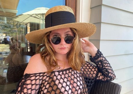 ジムガールズオンリーファンズ アダルト無料 写真