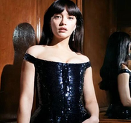 Olivia Cooke ポルノスター 写真