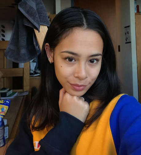 OnlyFansの普及 無料 写真