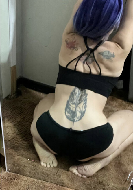 Kintinue ポルノスター ヌード 写真