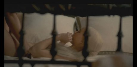 ラバーオンリーファン ホットセクシー 写真