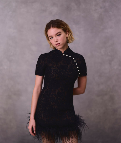 Milly Alcock アダルト女優 写真