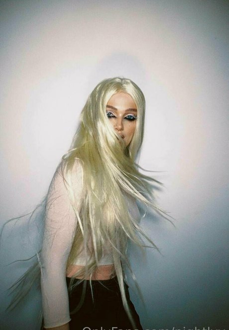 おばあちゃんの熟女OnlyFans 美しい裸 画像