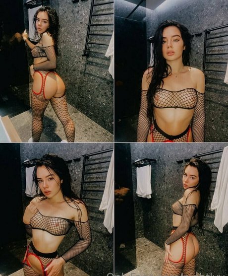 太った足のOnlyFans アート裸 写真