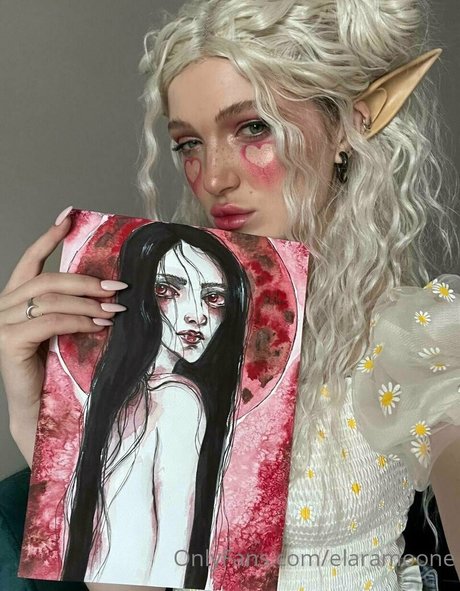 ラバーオンリーファン アダルト 写真