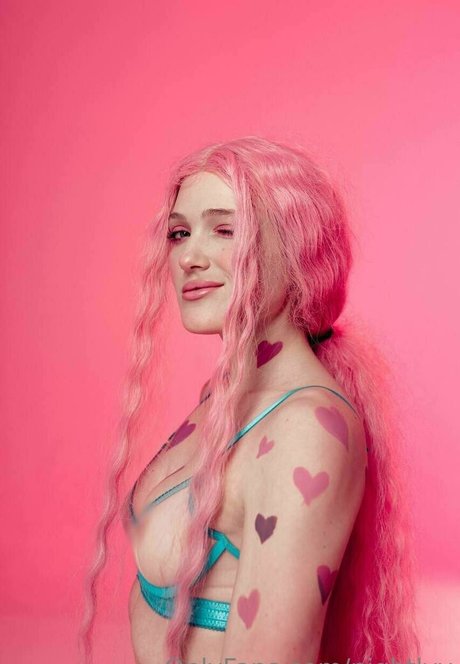 黒檀の猫オンリーファンズ エロ 写真