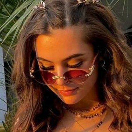 熟女メガネOnlyFans セクシー 画像