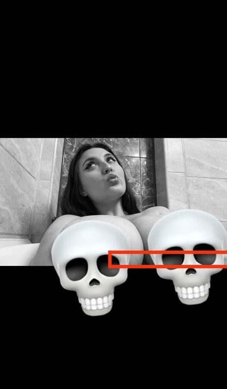 巨乳アナルOnlyFans 美しい裸 写真