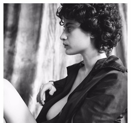 Anna Pittureri アートモデル 画像