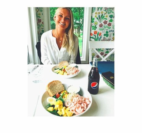 Alma Tandrup セクシーモデル 画像