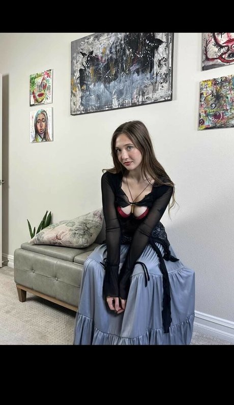 ピアス乳首オンリーファンズ 無料アダルト 写真