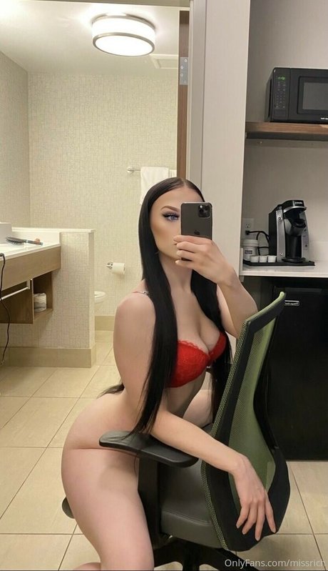 Missrichand アートモデル 写真