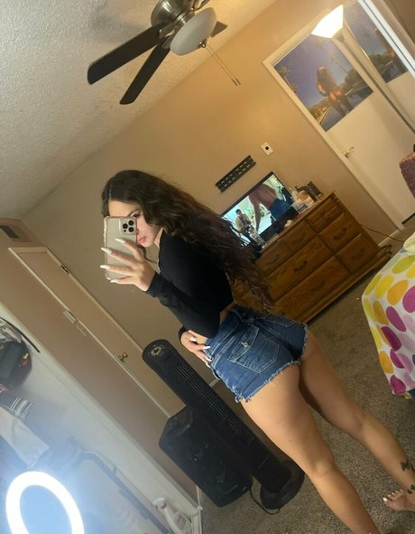 アジアン・エボニー・オンリーファンズ セックス 画像