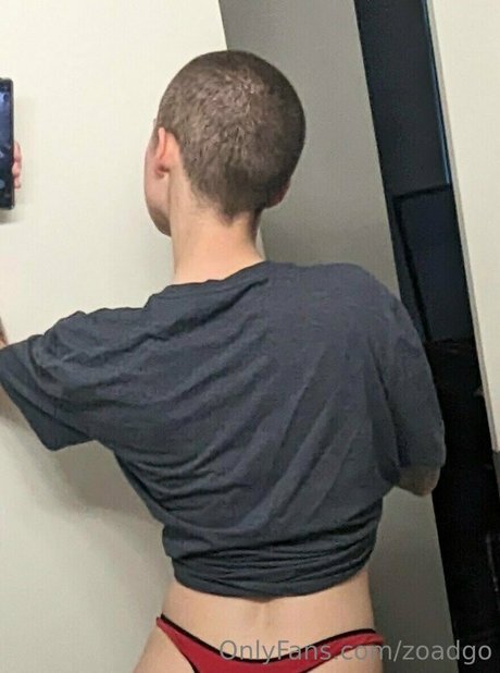 zoadgo 美しいポルノスター 写真