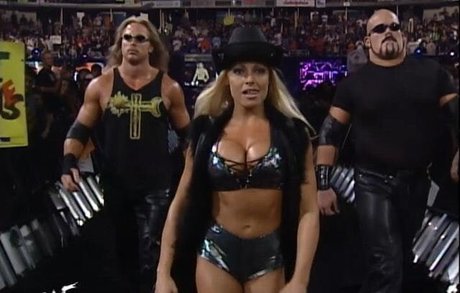 教師限定ファン アート裸 画像