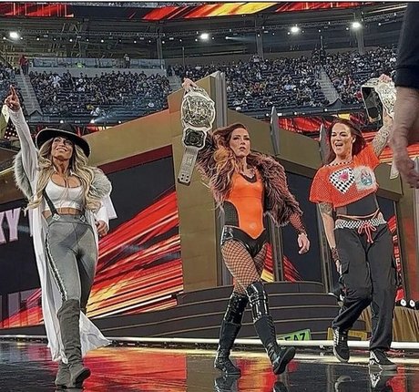 レズビアンの足OnlyFans 無料ヌード アーカイブ