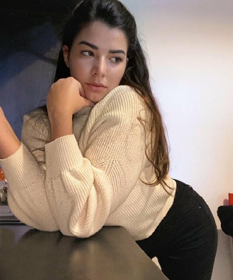 BBW パウグ オンリーファンズ ホット 写真